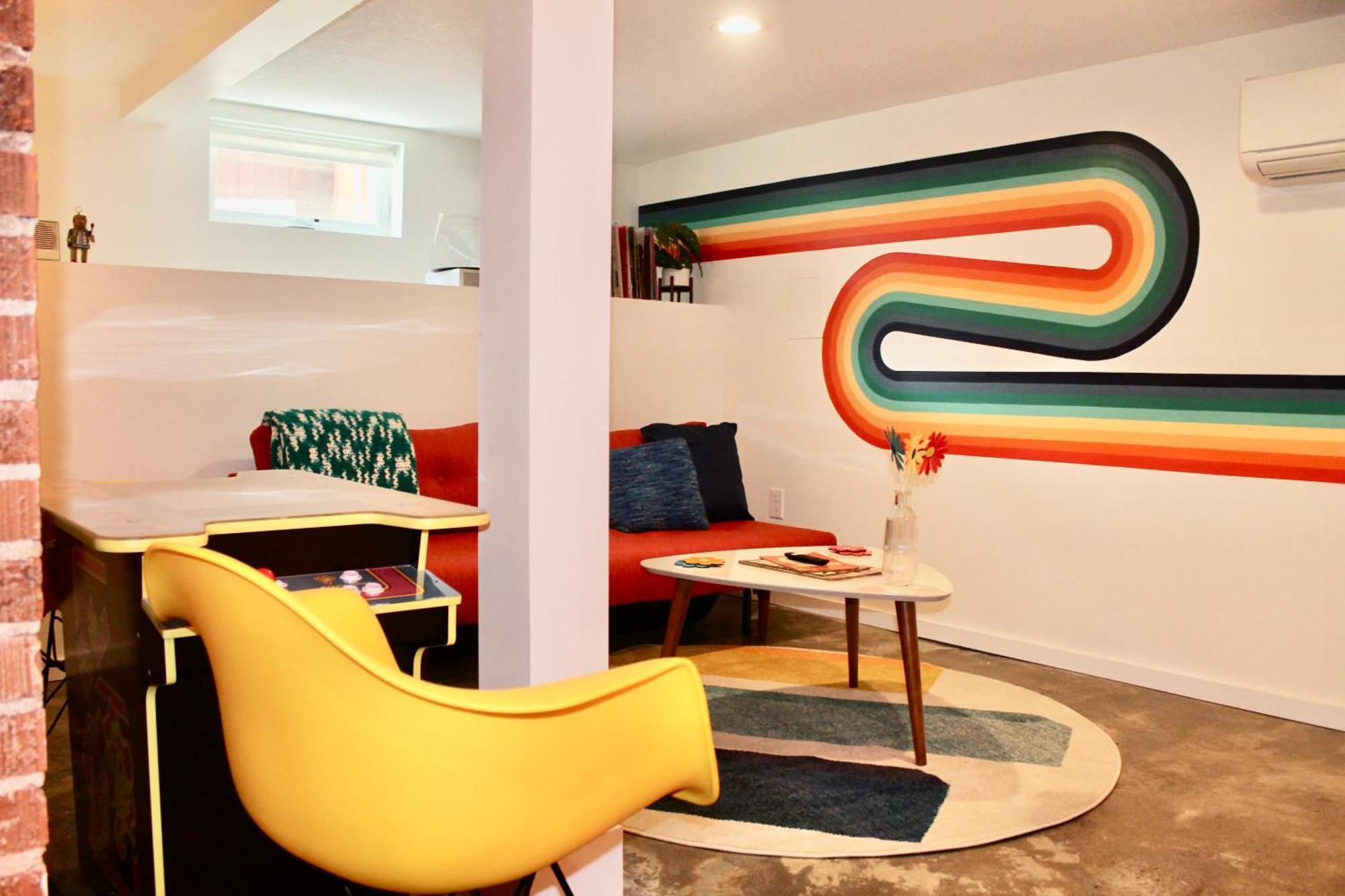 Stunning 60s-70s Retro Apartment Portland