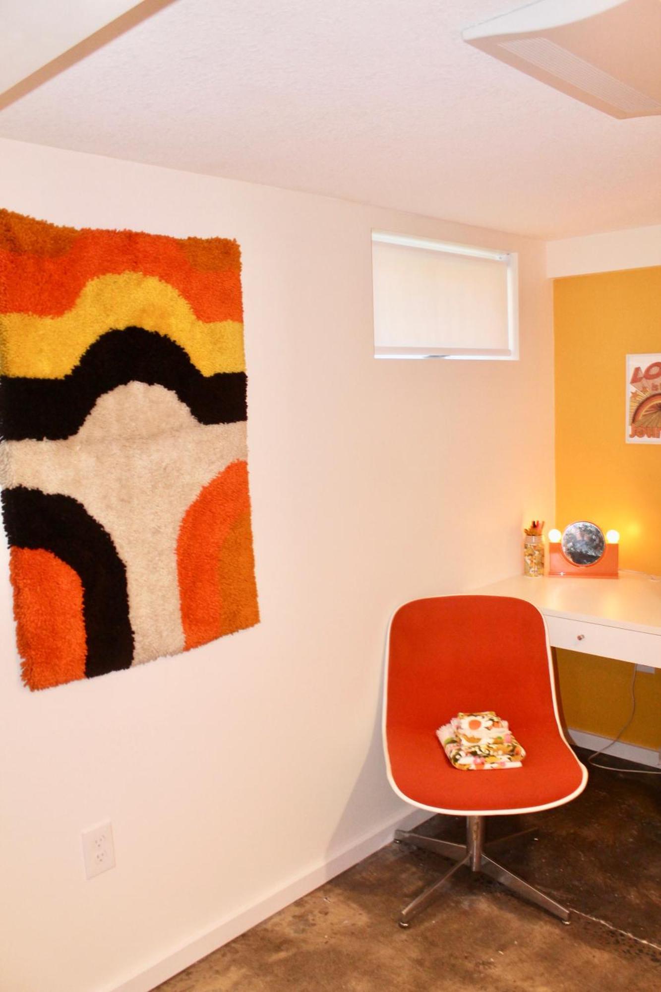 Stunning 60s-70s Retro *